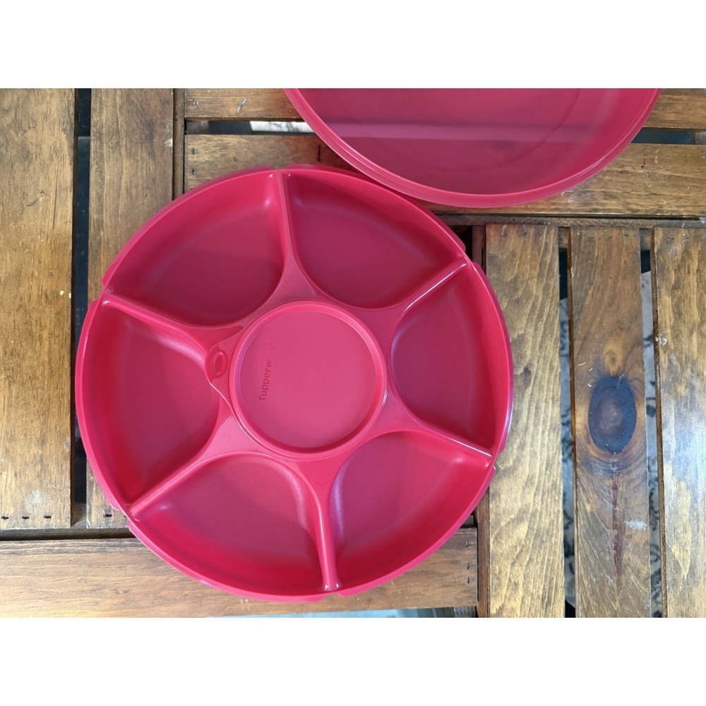 Tupperware DISCONTINUED Rare Raspberry Serving Center Set - Picture 2 of 6